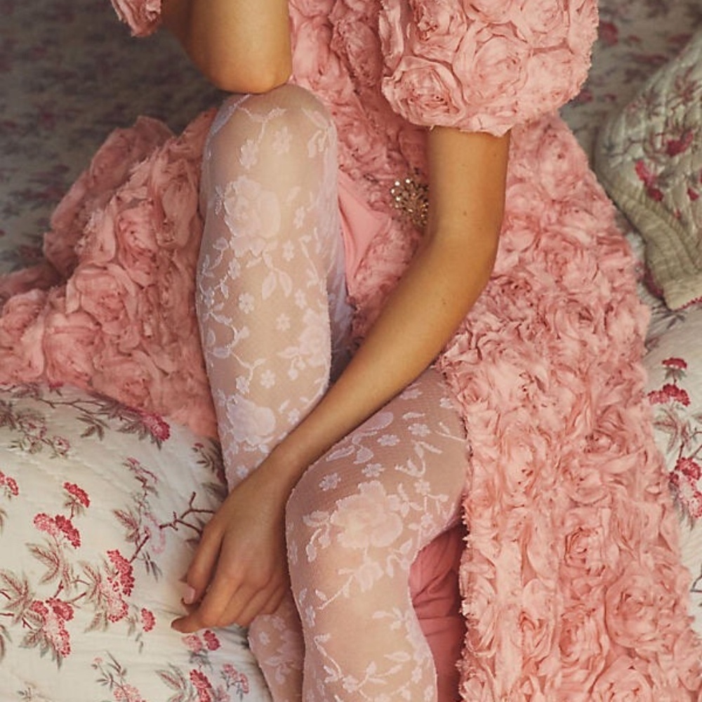 New ANTHROPOLOGIE Tulle Rossette Lace Floral Tights Cream / White Small
